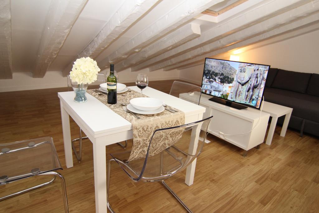 Apartamento Atico En Puerta Del Sol Madrid Exterior foto